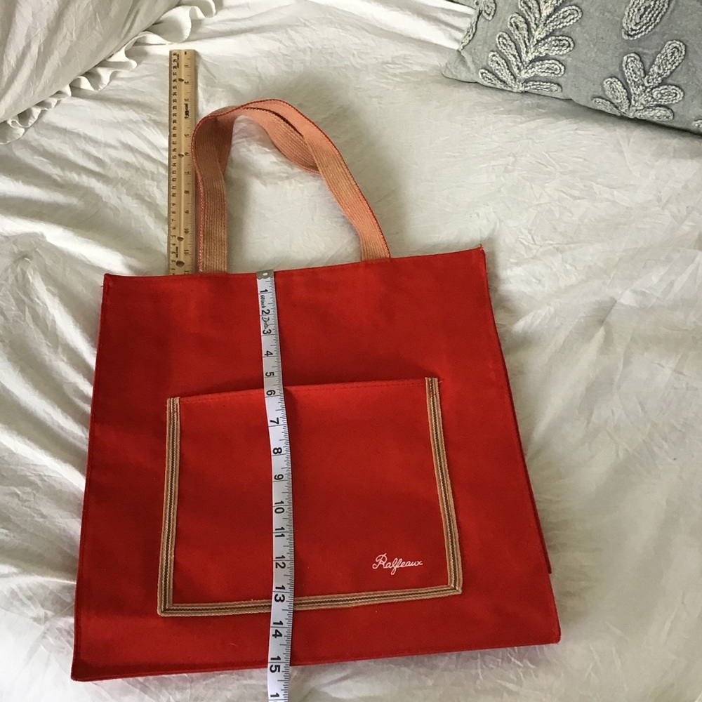 Red canvas tote bag with a front pocket - Picture 2 of 9
